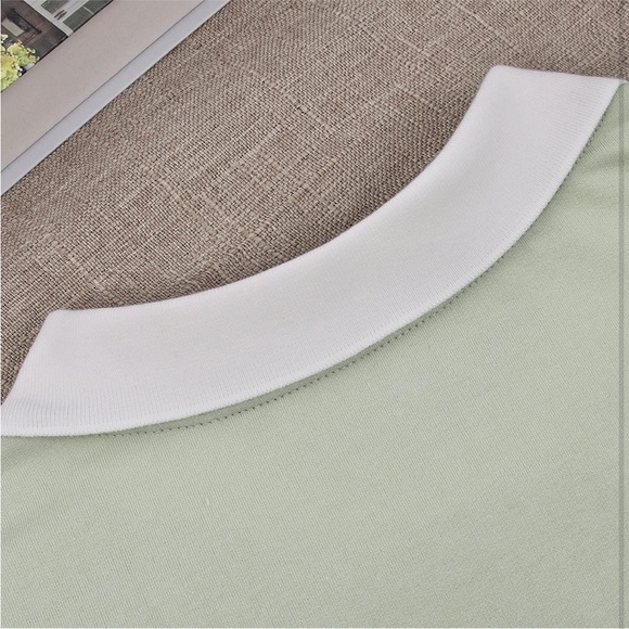 Green top with Frog Design and white collar - Picture 7 of 7